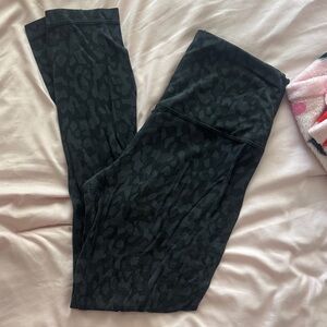 Lululemon aligns